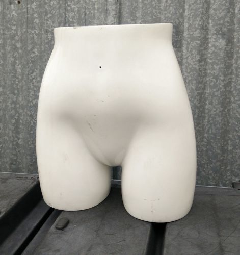 (USED) MN-AA WHITE FEMALE BUTTOCKS AND HIP TORSO MANNEQUIN FORM