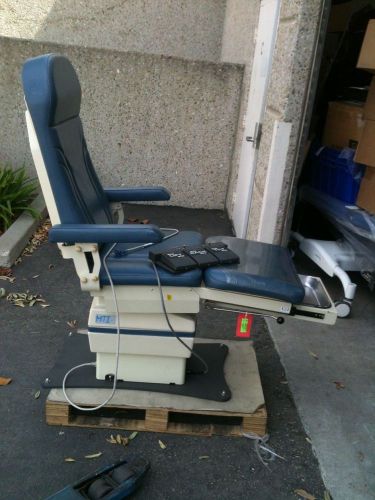 MTI Power Exam Podiatry Chair Model 525-115 Excellent Condition