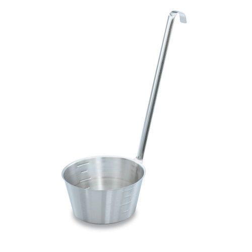 Vollrath 58700 s/s hooked handle 1 qt. graduated dipper for sale