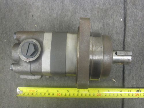 NEW EATON CHAR-LYNN HYDRAULIC MOTOR # 105-1055-006