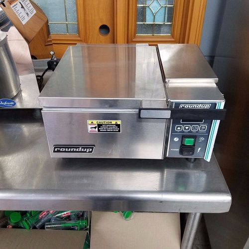 Round-up deluxe food warmer model # dfw-150cf for sale