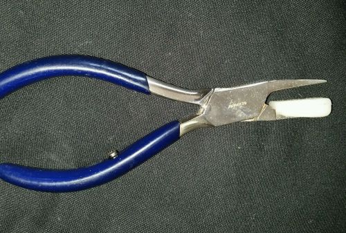 Bracing plier