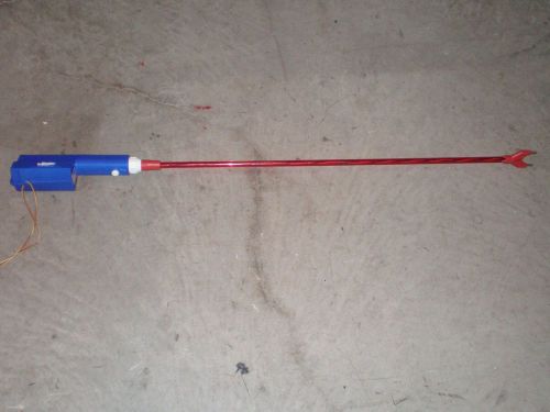 The Blue One Hot Shot LMPlus, Electric Livestock Cattle Prod Nice Condition