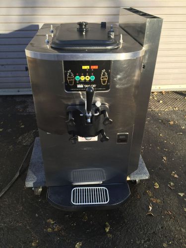 2011 Taylor C707-33 Air cooled counter Soft Serve
