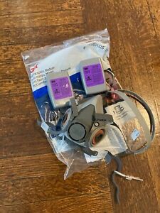 3M 6200 Half Face Respirator Never Used and Two Brand New Cartridges!