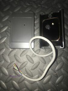 HID ThinLine II 5395CG100 Wall Proximity Card Reader-USED