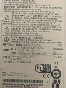 Yaskawa SGD7W-2R8A30AY0810A Servopack