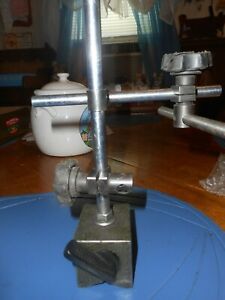 machinist 2x2x21/2 magnetic base 9&#034;nigh universal arms vg cond. little dirty  no