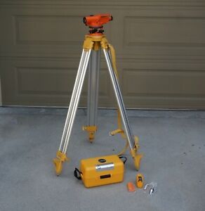 Topcon Auto Level AT-F7 Includes Case &amp; Tripod Tokyo Optical Co., LTD *Used VGC*