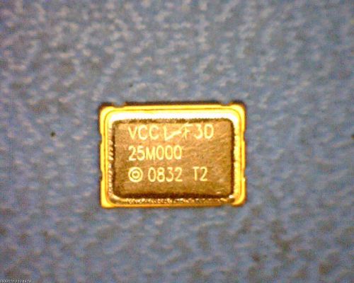 2-pcs smd crystal oscillator 25mhz 3.3v 50pf 4-pin csmd t/r vcc1-f3d-25m000 for sale