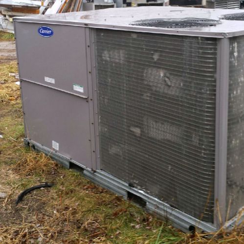 CARRIER 12.5 TON PACKAGED AIR CONDITIONER W/ GAS HEAT, 208/230V 3 PH - NEW 133