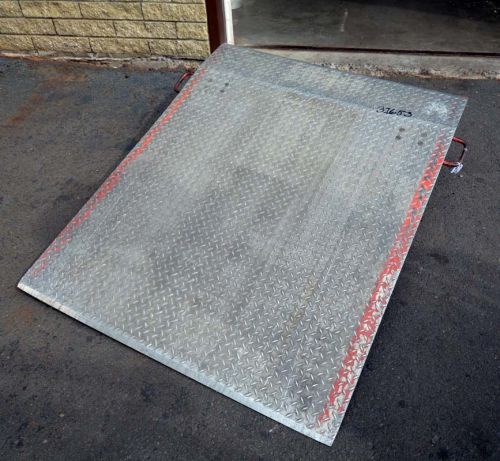 Aluminum Loading Dock Plate (Inv.31653)