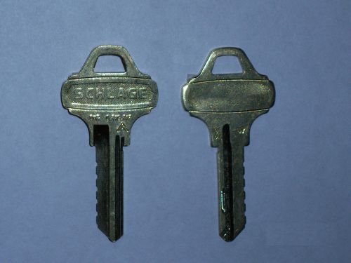 2 Schlage Everest C123 Keys - 1 Bitted