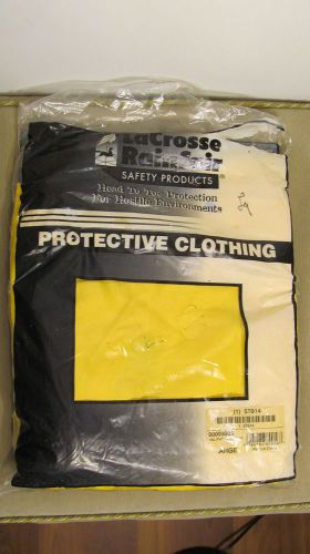 LaCrosse-Rainfair Suit Rated by Hazard Resistance-Yellow PVC/Poly-Size Large-New