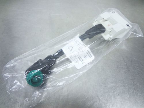 Hp / zoll / philips codemaster switched paddle adapter - m1739a - white for sale