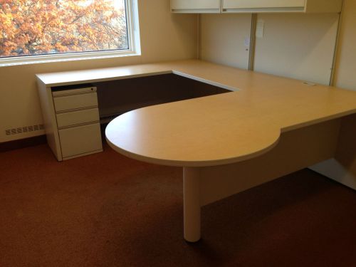 Executive u-shape desk by herman miller in maple color laminate for sale