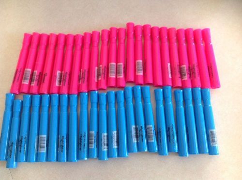 Lot of 44 chisel tip accent highlighters markers 22 blue and 22 pink! free ship! for sale