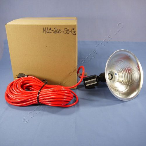 Utility ceramic magnetic-based incandescent job site flood spot light 50&#039; cord for sale