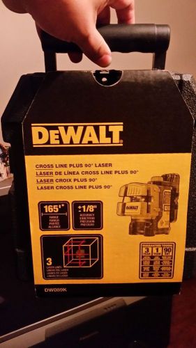 NEW DEWALT Self-Leveling 3 Beam Line Laser Kit DW089K