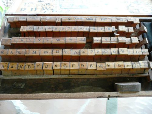 ANTIQUE LGE SET WOODEN BOX~~ EXCELSIOR~~ SIGN &amp; PRICE STAMP  MARKERS w/PADS