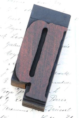 letter: p  rare fancy wood type letterpress printing block woodtype font vintage