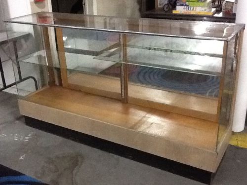 GLASS DISPLAY SHOWCASE 70&#034; FULL View CASE USED