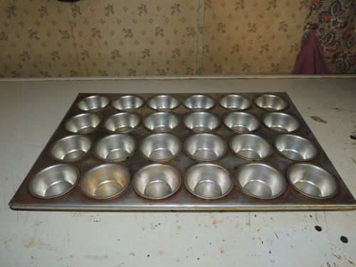 HEAVY GAUGE ALUMINUM 24 HOLE MUFFIN TIN - JR IN CROWN MARK , BEEN USED A BIT!