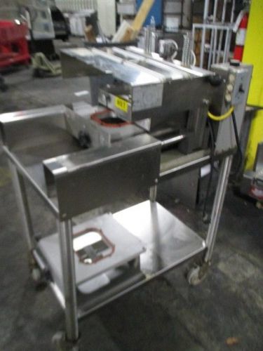 Oliver self-actuating tray lidder sealer 1708 - must sell! send any any offer! for sale