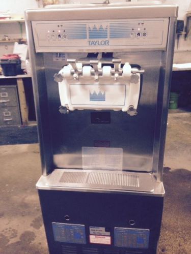Taylor soft serve ice cream machine - runs great! for sale