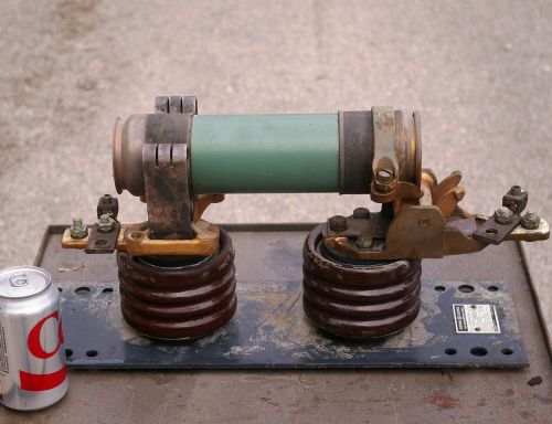 GE TYPE EJ-2 CURRENT LIMITING FUSE (disabled) &amp; HOLDER BLOCK DISCONNECT SWITCH