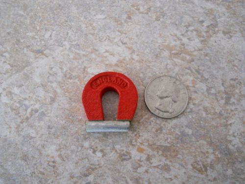 General England magnet with base vintage