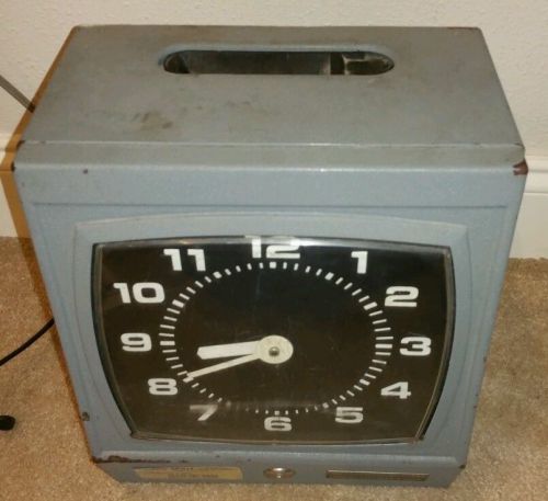 Vintage Cincinnati Time Clock Used With Key