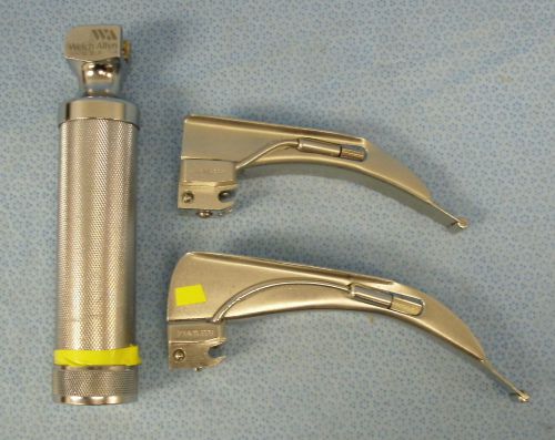 Welch Allyn  Laryngoscope Handle and 2 Assorted Mac Blades