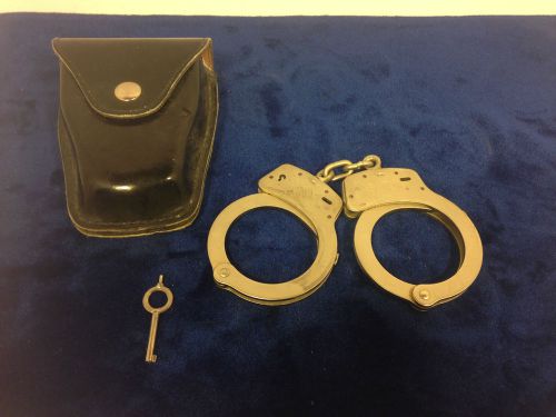 Vintage Smith &amp; Wesson M-100 Handcuff Set With Case Holster and Key