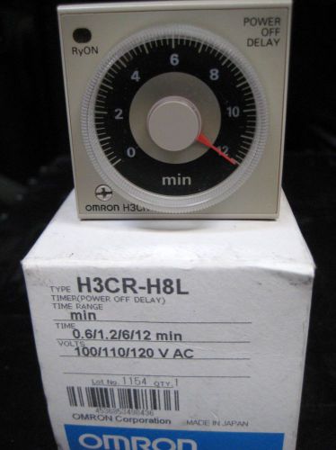 New in Box OMRON, H3CR-H8L Power Off Delay Timer