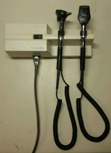 Welch Allyn 767 Ophthalmoscope &amp; Otoscope With Attachment Dispencer