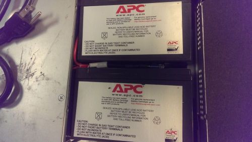 APC Smart-UPS 1000VA: 670W Rack-mountable UPS w/2 Batteries. Front Cover Missing