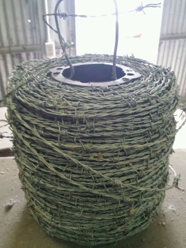 Barbed Wire Roll  Approx. 1000ft