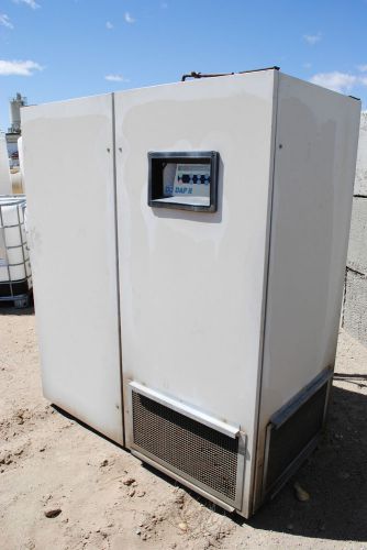 Data aire dx series-r410-a model daau-0834  upflow air cooled 8 ton chiller for sale