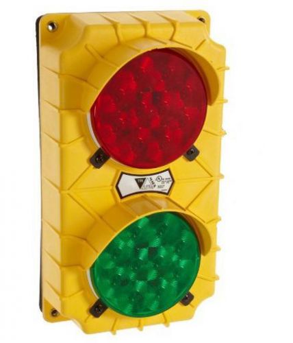 Wireless (2) light led traffic signal w/ 2000m remote for sale