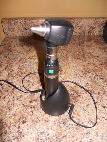 Welch Allyn Lithium Ion 3.5V Rechargeable Handle and Otoscope - WelchAllyn