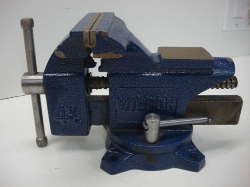 Wilton 50504 Bench Vise 4 1/2&#034; Inches, Anvil and Pipe Grip w/ Swivel Base