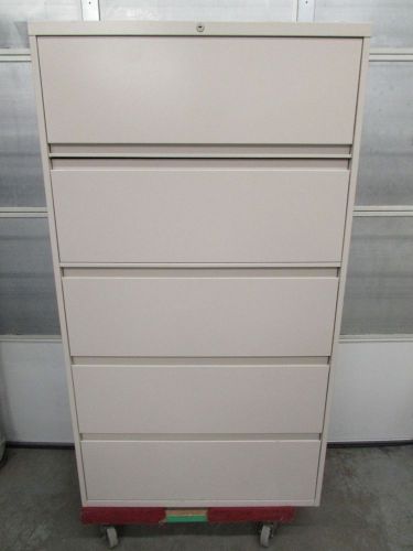 STEELCASE 900 SERIES (936561HF) 36&#034; wide 5 Drawer Lateral File, with Lock