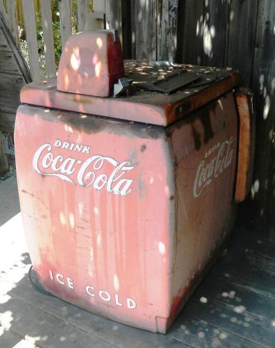 Coca Cola Machine (1949) Model V59 Ready to Restore..... USED &amp; Complete