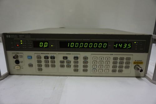 Agilent HP 8657B .1-2060MHz Signal Generator S/N 3010U00812