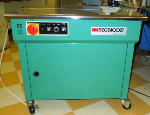 Signode table tyer strapping machine, semi automatic, table top. easy to use for sale