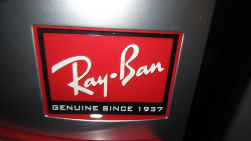Outstanding Ray-Ban Sunglasses Display Case, Holds 16 Pair, Turns, Lock &amp; Key