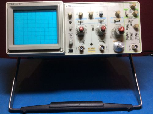 Tektronix 2215 Oscilloscope for parts/repair
