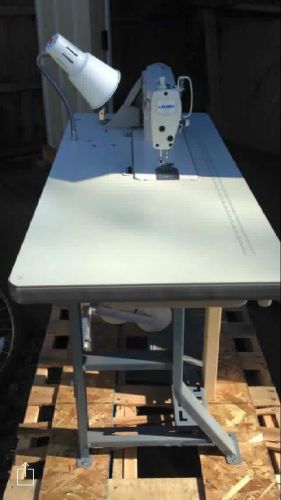 Juki DDL-8700 Industrial Straight Stitch Sewing Machine With Table (Local Pickup