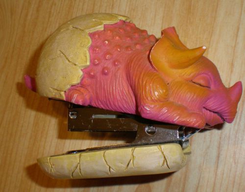 RARE HARD TO FIND DINOSAUR TRICERATOPS STAPLER